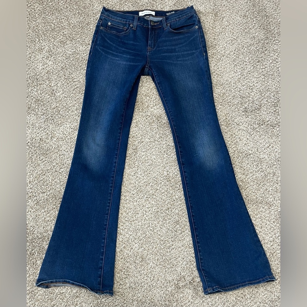 Henry & Belle Micro Flare Denim Jeans Size 29 Inseam 32” Dark Wash